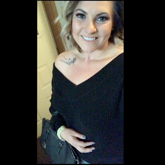 Meet your Posher, Taylor - Picture 1 of 1